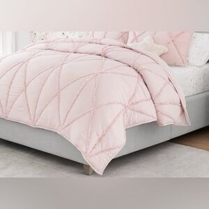 005 Pottery Barn Girls Comforter